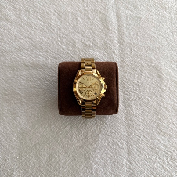 Michael Kors Bradshaw Gold Watch - Picture 4 of 8